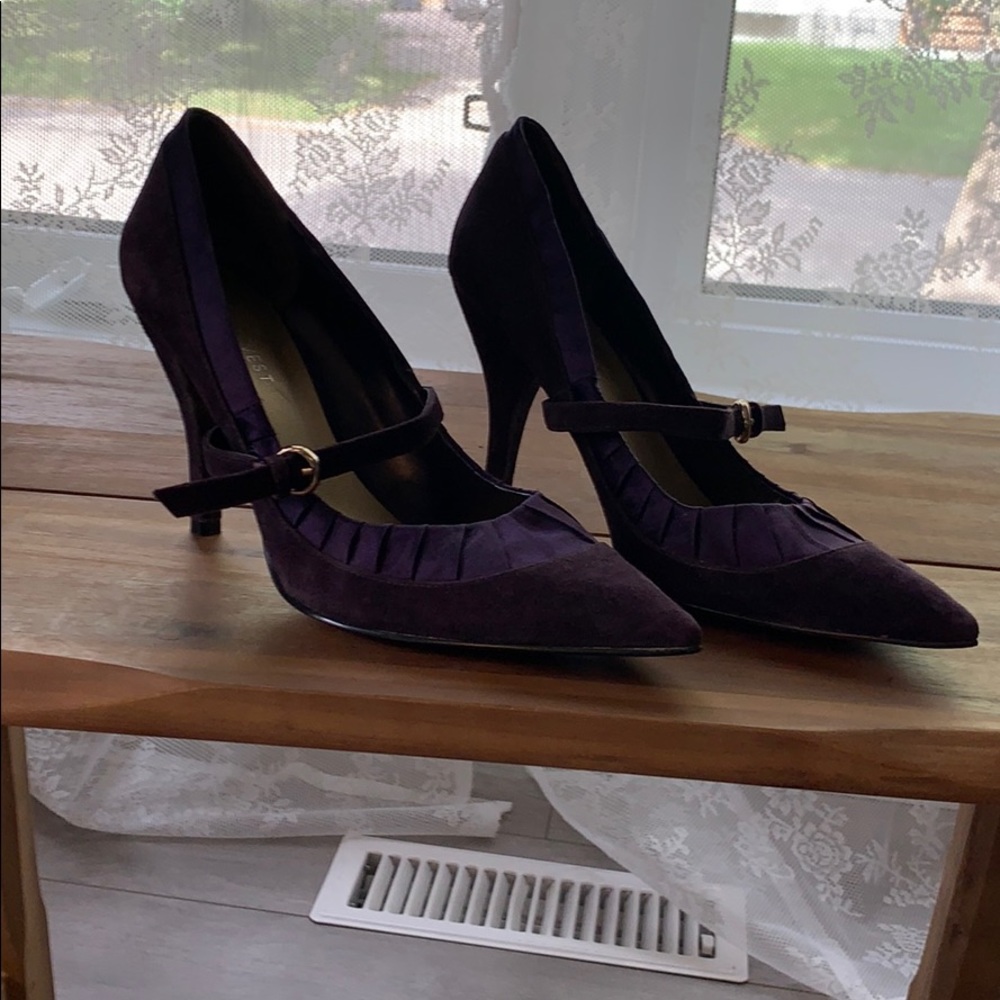Nine West suede purple heels
